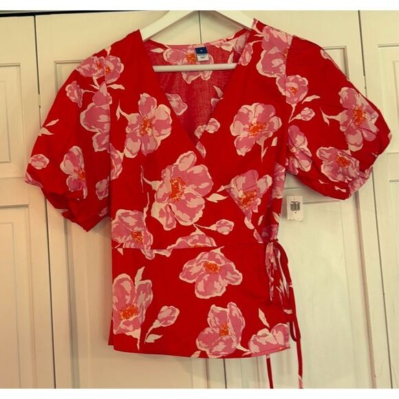 Old Navy NWT red pink floral puff sleeve wrap blouse M - Picture 3 of 10